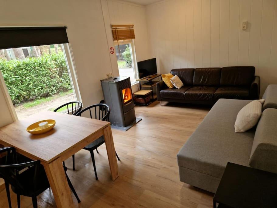3 Bedroom Chalet On Camping Gt Balen Exterior photo